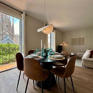 BarcelonaForRent Plaza Sagrada Familia Apartment